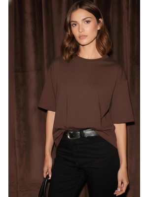 Softandbasic Kadın %100 Organik Pamuk Oversize Fit Basic Yuvarlak Yaka T-Shirt