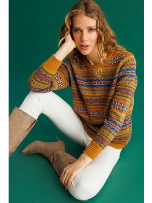 Desen Triko Kadın Sıfır Yaka Komple Jakarlı Yün Kazak 25100 Hardal