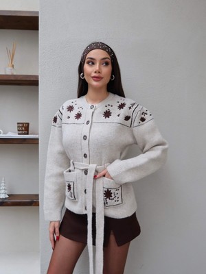 Esra Helvacı Çiçek Desen Kuşaklı Hırka