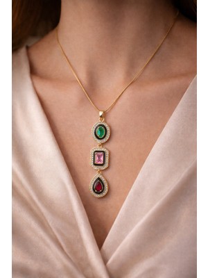 Stainless Steel Premium Çok Taşlı Çelik Kolye – Modern Lüksün Işıltılı Yorumu