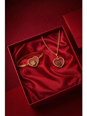 Kalpli Yonca Figürlü Gold Kaplama Kolye & Bileklik Seti – Şans ve Zarafet Bir Arada