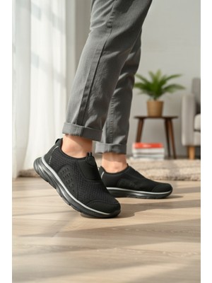 Enoch Erkek Siyah Havalandırma Kanallı Bağcıksız Geçmeli Dinamik Tabanlı Günlük Yürüyüş Ayakkabısı