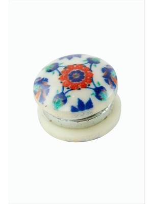 Bijuteri Net Çini Desenli Kupa Eşarp Mıknatısı 1 Adet