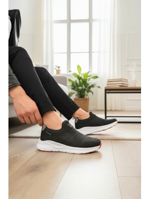 Enoch Erkek Siyah-Kırmızı Bağcıksız Geçmeli Esnek Tabanlı Günlük Yürüyüş Ayakkabısı