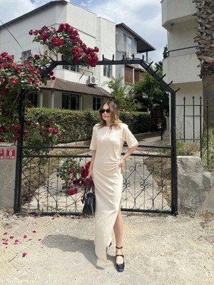 Beta Moda Hub Kısa Kollu Uzun Yandan Yırtmaçlı Elbise - Bej