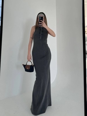 Beta Moda Hub Yırtmaç Detaylı Kolsuz Düğmeli Yıkamalı Uzun Elbise - Antrasit