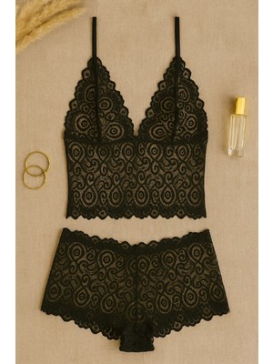No 35 Moda Kadın Siyah Dantel Bralet Şort Takımı – Şık, Zarif ve Feminen Iç Giyim