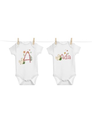 Kidilia Isme Özel Bebek Body %100 Pamuk – Kişiye Özel Baskı – 0-12 Ay – 3 Renk Alternatif