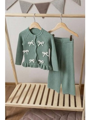 Miniğimin Cicileri Fiyonk Detaylı Fitilli Triko Hırka ve Pantolon 2’li Kız Takımı - Yeşil