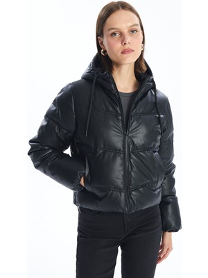 Lc Waikiki Yeni Sezon Kapüşonlu Düz Deri Görünümlü Kadın Şişme Mont