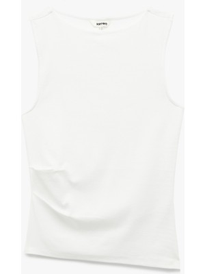 Koton Pamuklu Asimetrik Kesim Kolsuz Kayık Yaka Bluz