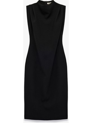 Koton Dik Yaka Kolsuz Krep Uzun Elbise