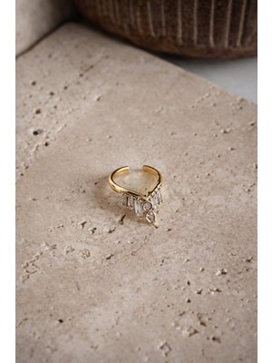 Deesse Latelier GOLD TAÇ DETAYLI TAŞLI EAR CUFF