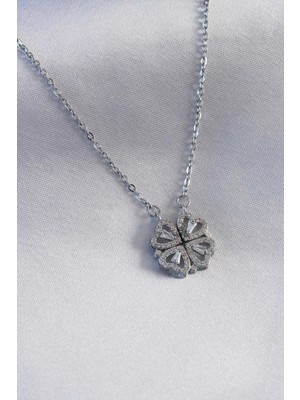 Tp Buğz 316L Çelik Gümüş Renk Açılır Yonca Model Kadın Kolye