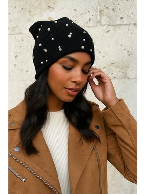 Neşeli Butik Kadın Siyah Inci ve Taş Işlemeli Triko Bere NBAKS025