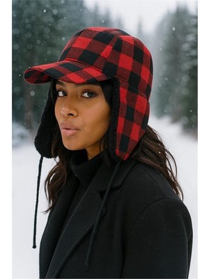 Neşeli Butik Kadın Ekoseli Kulaklıklı Kışlık Kar Şapkası NBAKS020