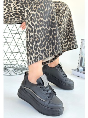 Zerenyus Leope Siyah Bağcıklı Taş Detaylı Kadlın Taban Kadın Spor Ayakkabı