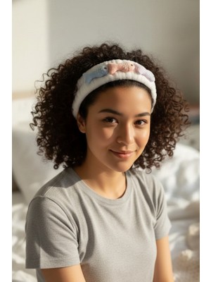 Renkli Balık Figürlü Beyaz Peluş Saç Bandı - Yumuşak Dokulu Makyaj ve Cilt Bakımı Bandanası