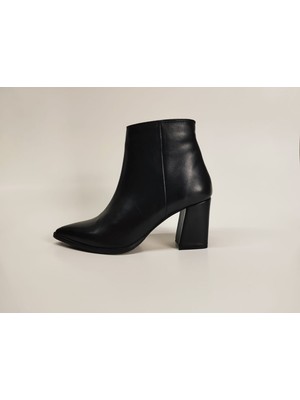 Lucciola Kadın Hakiki Deri Siyah Topuklu Bot