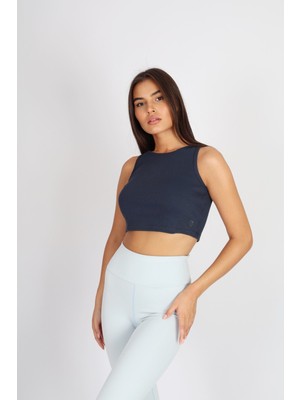 Softandbasic Kadın Lacivert Basic Halter Yaka Esnek Biyeli Kaşkorse Kumaş Crop Top Body Atlet