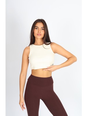 Softandbasic Kadın Bej Basic Halter Yaka Esnek Biyeli Kaşkorse Kumaş Crop Top Body Atlet