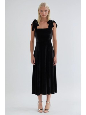 Lijuri Omuzları Bağlamalı Midi Kadife Elbise 2992