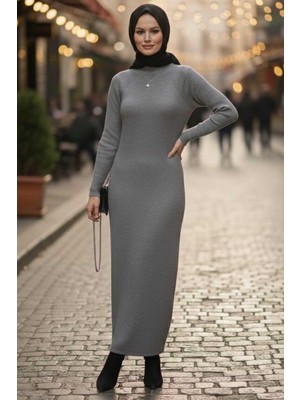 Tesettür Diyarı Yarım Fermuarlı Triko Oversize Elbise- Gri Standart (36-42 Uyumlu)