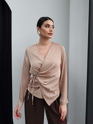 Esra Helvacı Kruvaze Yaka Bağlamalı Bluz
