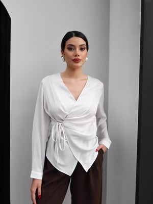Esra Helvacı Kruvaze Yaka Bağlamalı Bluz