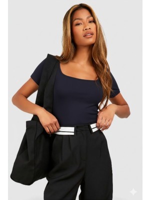 Rooted Kadın Kısa Kollu Derin Havuz,yuvarlak Yaka Penye T-Shirt & Bluz