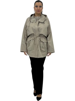 Aysel Büyük Beden Kapüşonlu Ön Cep Detaylı Bel Bağlamalı Kadın Trenç