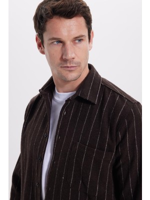 Tudors Erkek Regular Fit Klasik Kesim Çizgili Çift Cep Kapaklı Oduncu Gömlek