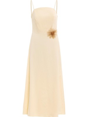 Kameya Çiçek Detay Askılı Elbise 25S40786