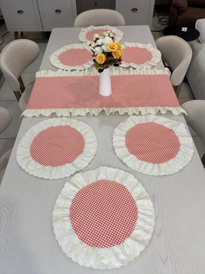 Nurgita Home 7 Parça Fisto Fırfırlı Set 6 Adet Amerikan Servisi Supla + 1 Adet Fırfırlı Runner