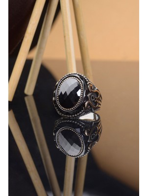 Siyah Zirkon Yan Desenli Oval 925 Ayar Gümüş Erkek Yüzük