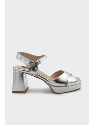 Derinet Platformlu Kadın Topuklu Ayakkabı