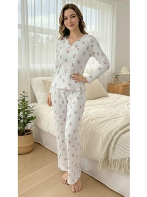 Bella Notte Ekru Minimal Lale Desenli Fiyonk Detaylı V Yaka Pijama Takımı