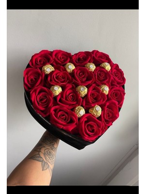 Mynil Ferrero Rocher Kutu Isteme Söz Çikolata Hediye Yapay Solmayan Gül Kız Arkadaşa Sevgiliye Hediyelik