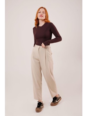 Etiler Collection Kapama Cep Detaylı Krem Pantolon