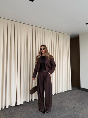 Laluvia Kahverengi Crop Ceket Pantolon Takım - 9689