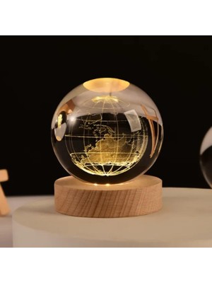 Braventa Collection Küre LED Işıklı USB Kablolu Ahşap Stantlı Gece Lambası Dekoratif Hediyelik (Dünya)