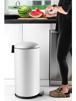 Braventa Collection Paslanmaz Çelik Bombe Kapaklı Çöp Kovası 40 Litre Mat Beyaz
