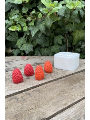 Hype Store Çilek Dörtlü Mum Kalıbı (Silikon) (2,5 x 2,5 x 3 Cm) (Küçük Süsleme Kalıbı) 1 Adet