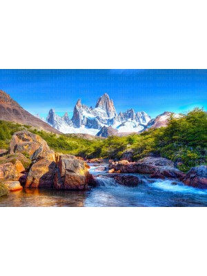 Dağlardan Gelen Irmak Poster Duvar Kağıdı