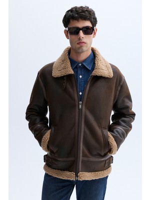 Mudo Pelüş Detaylı Deri Görünümlü Mont