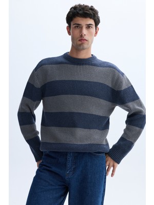 Loose Fıt Çizgili Kazak