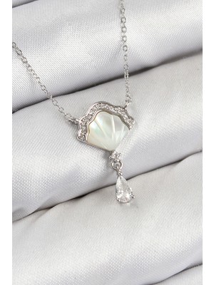 FRY Pirinç Zirkon Taşlı Istiridye Model Gümüş Renk Kadın Kolye