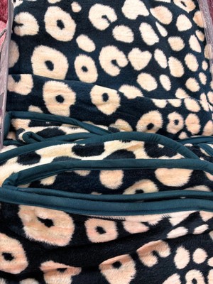 Leopar Desenli Hipoalerjenik Çift Kişilik Battaniye