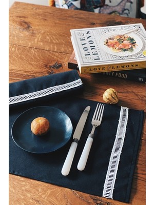 PremiumPort 2'li Siyah Doily Duck Keten Amerikan Servisi 30X45 Cm, Şık ve Zarif Tasarım