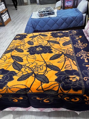 Çift Taraflı Kullanılabilir Battaniye